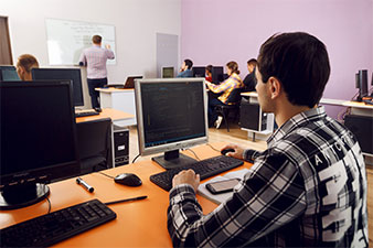 Курсы программистов с трудоустройством в москве